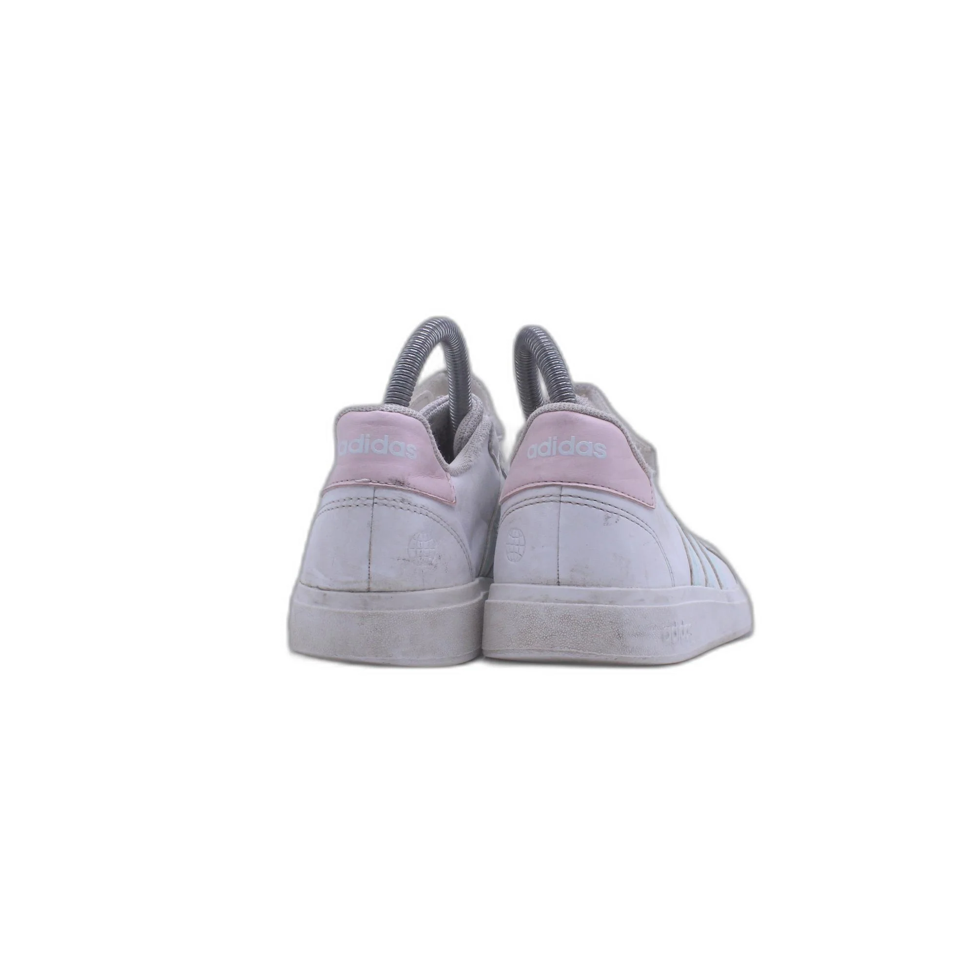 Adidas Athletic Grand Court Girls Elastic Lace Sneaker - Image 4