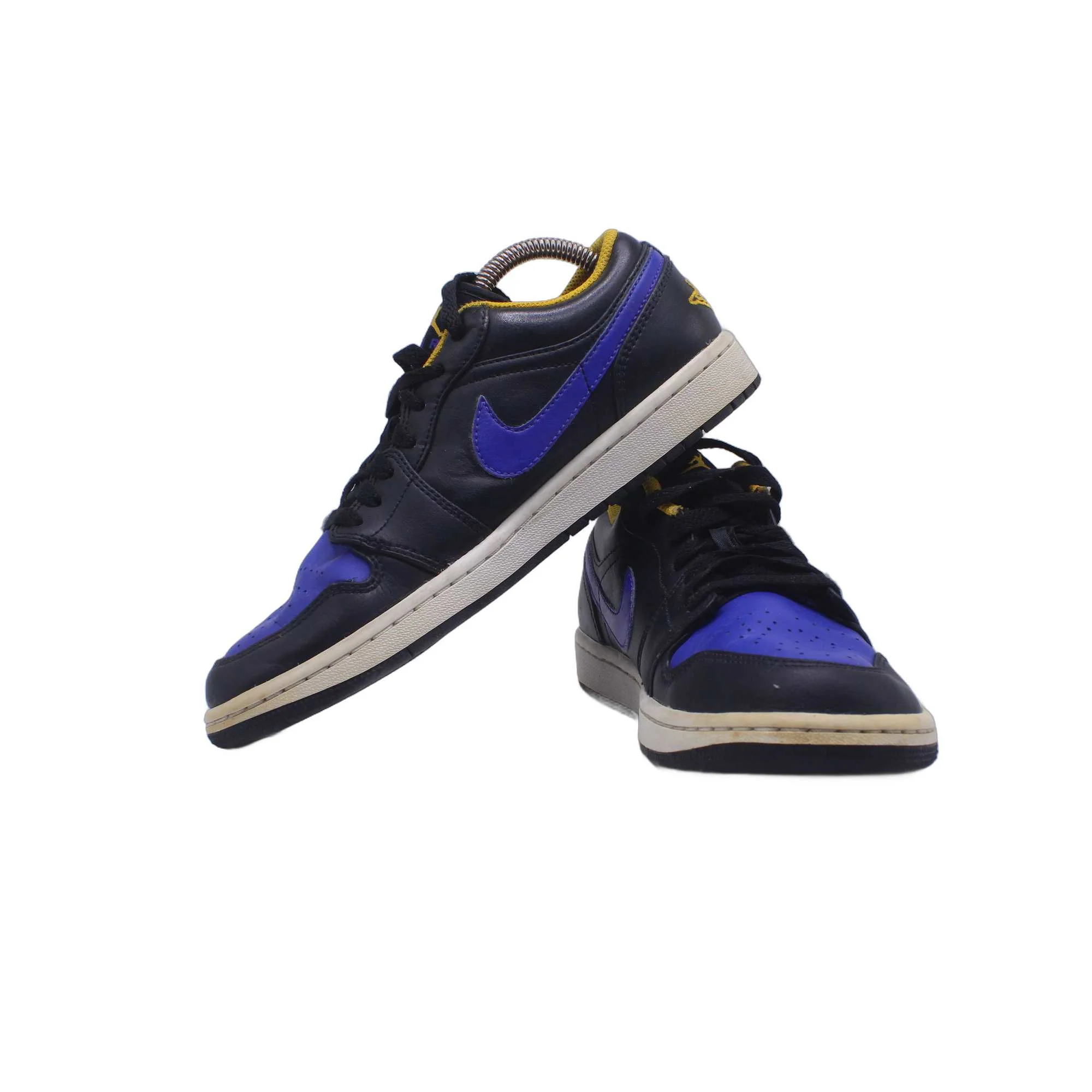 Air Jordan 1 Retro SE Mid Winterized Sneaker - Image 5