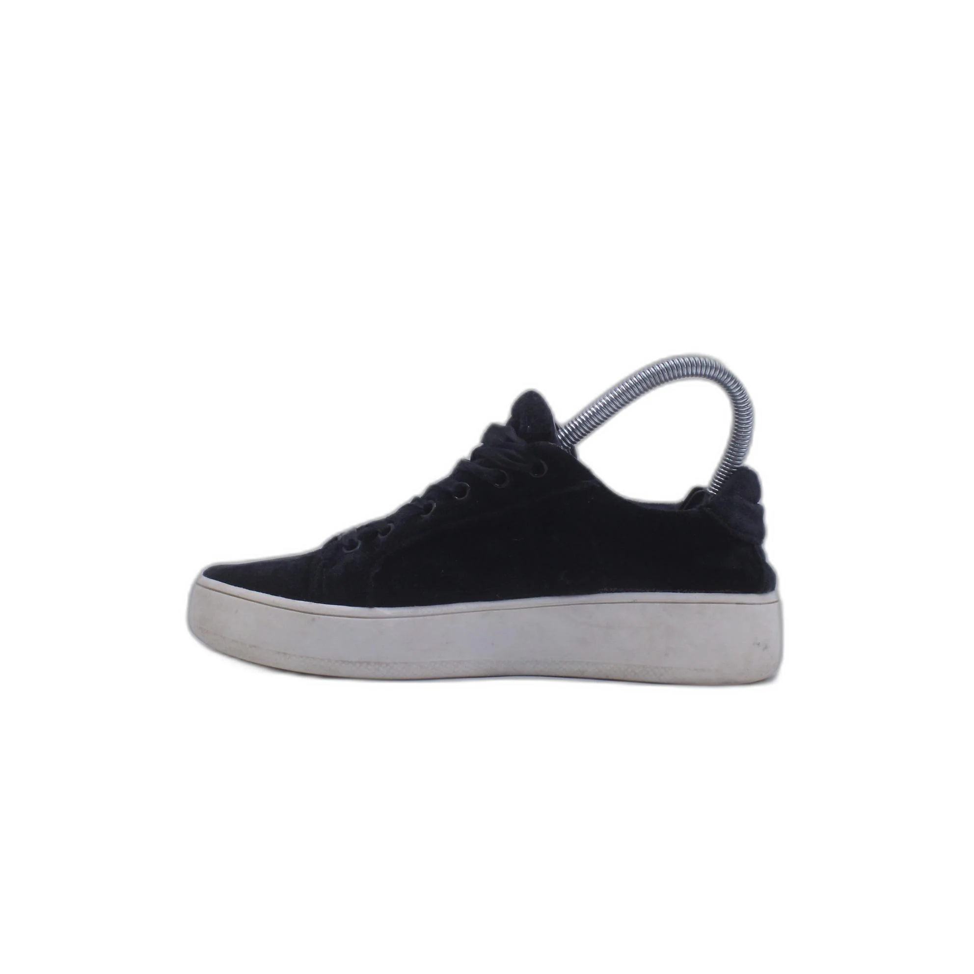 Brash Black Shoe - Image 2