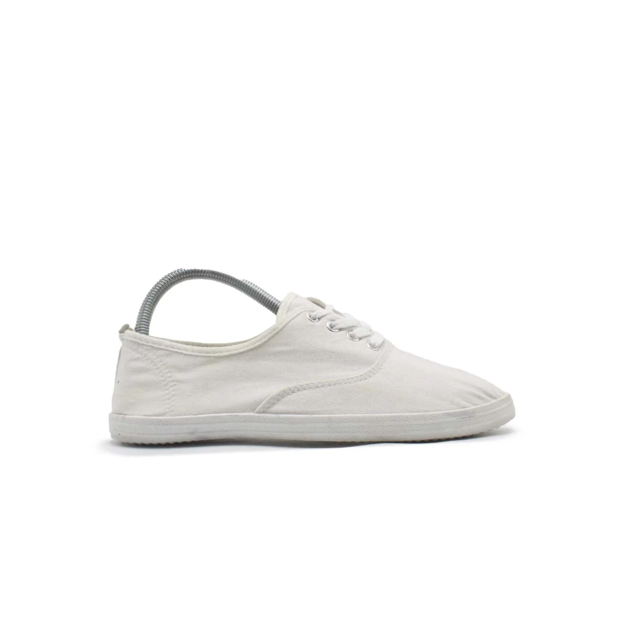 CLASSIC LOW TOP Casual Shoe