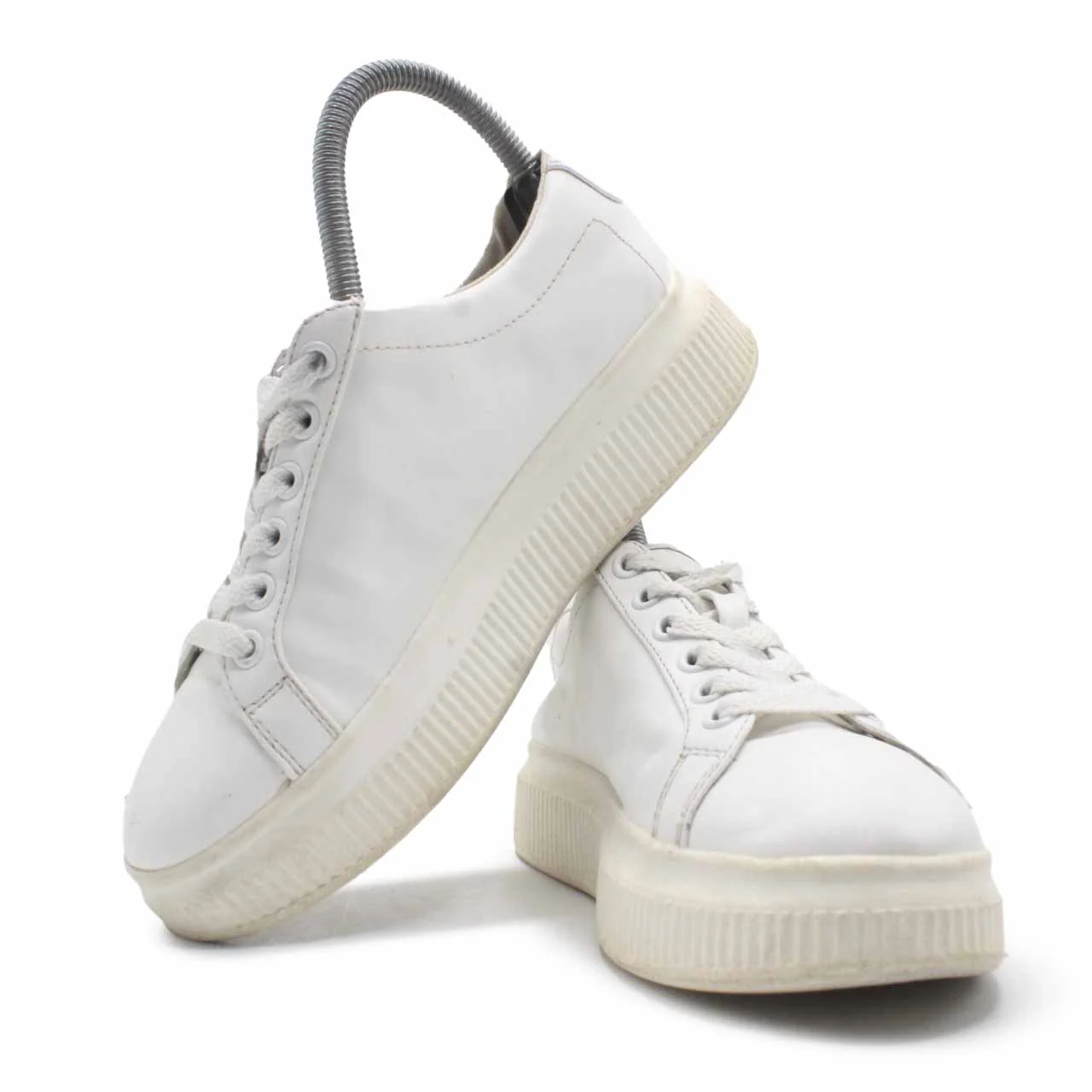 CLASSIC WOMENS CASUAL SHOE - Image 2