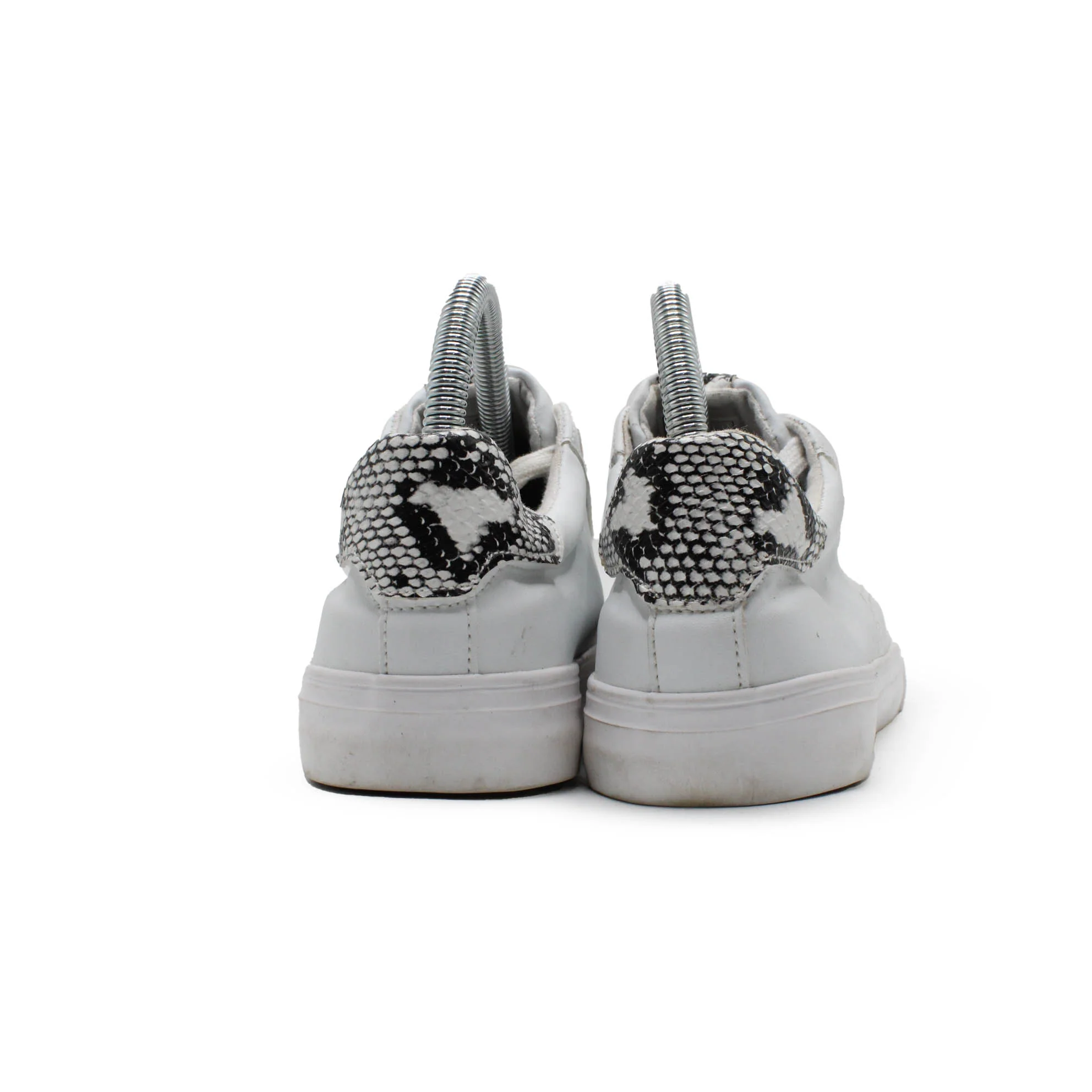 CLASSIC WOMENS CASUAL SNEAKER - Image 4