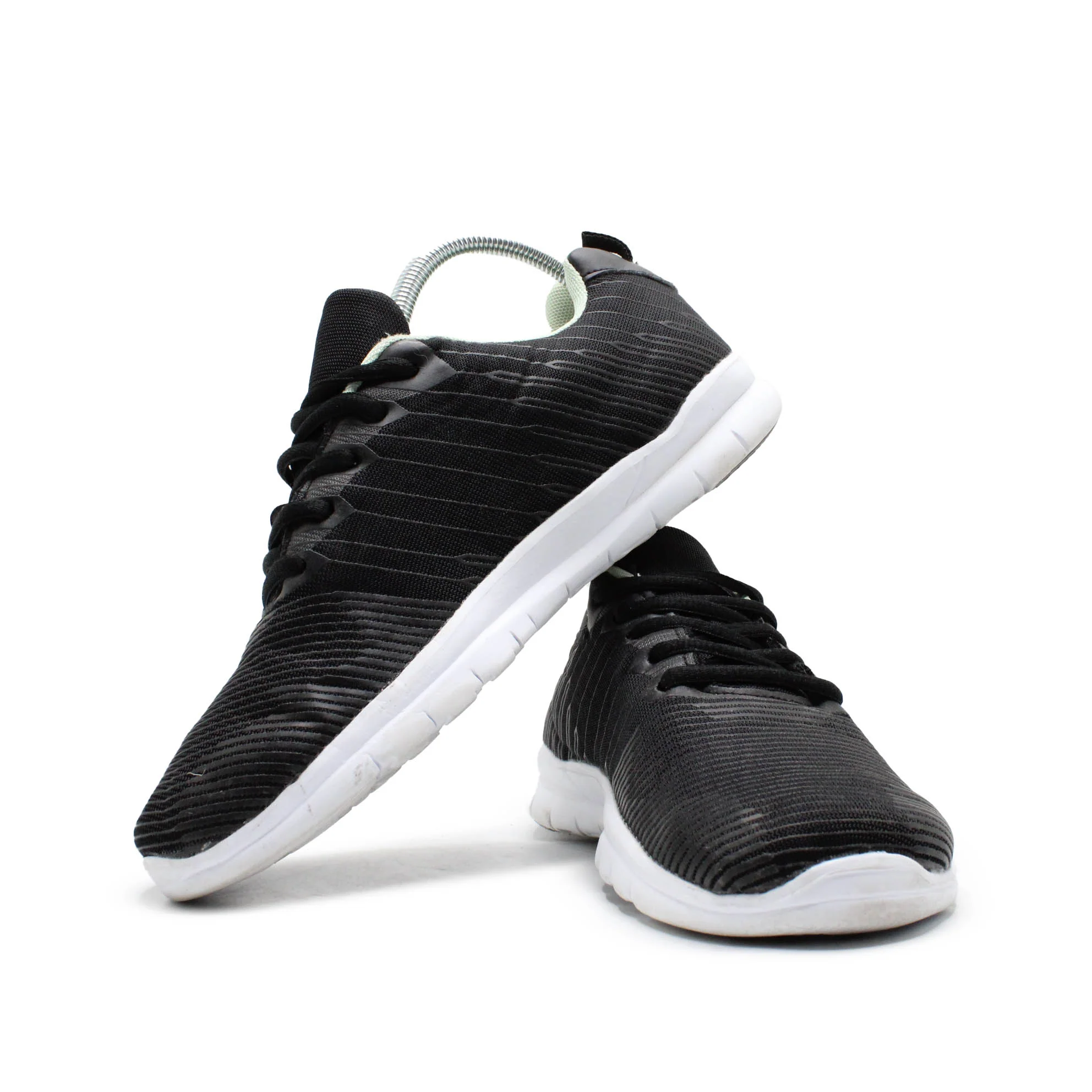 CLASSIC WOMENS RUNNING SHOE - Image 2