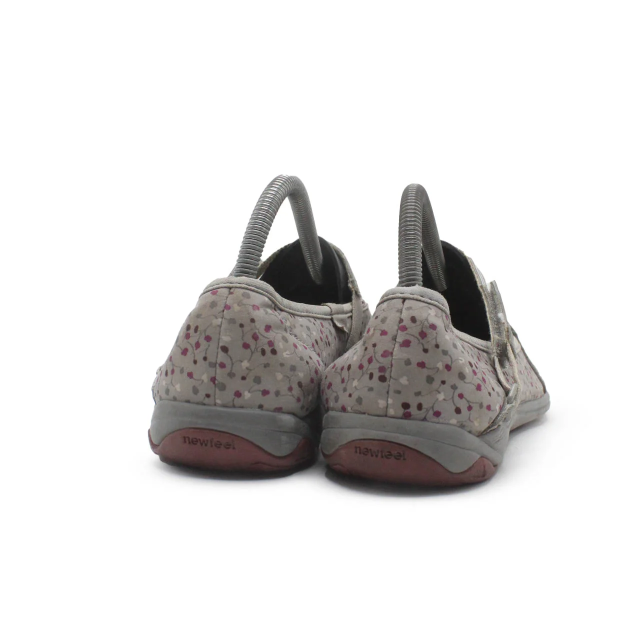 ESSENSOLE WOMENS SLIP ON - Image 4