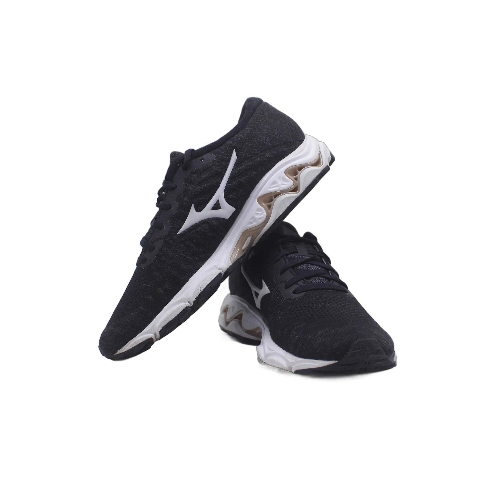 Mizuno Wave Inspire Black Sneaker - Image 5