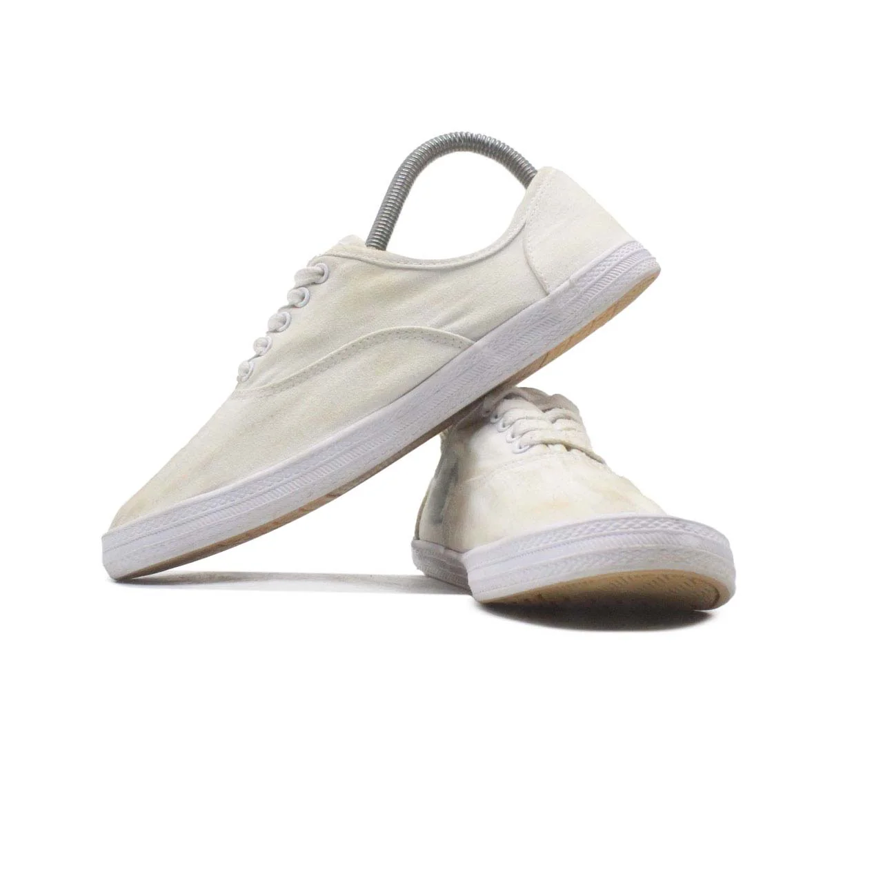 MOSSIMO SUPPLY CO WHITE SNEAKER - Image 2