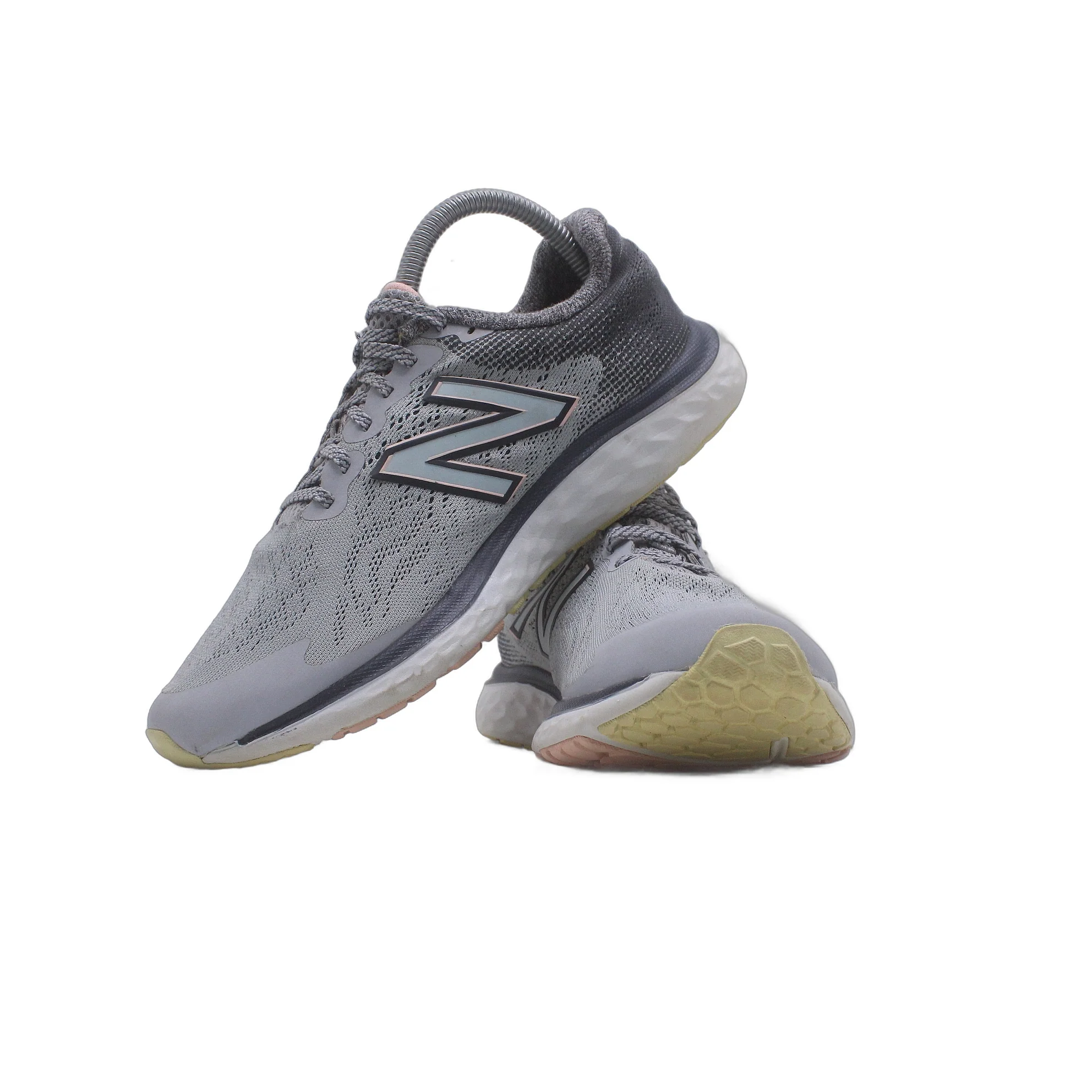 New Balance Women's 680 Running Shoe - Image 5