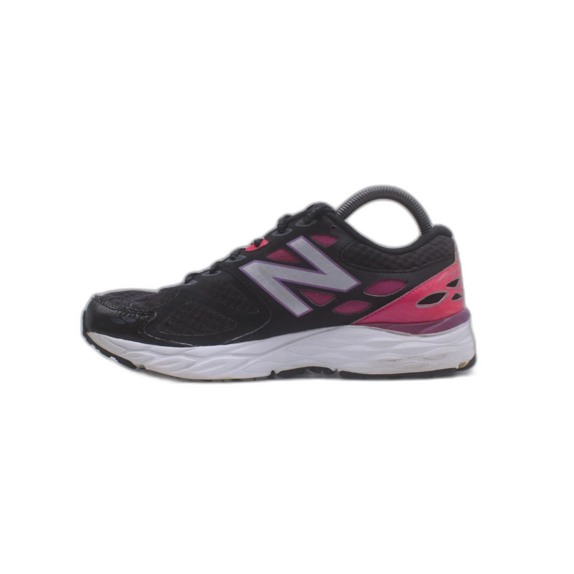 New Balance Women's 680 V3 Tech Ride Black Sneaker - Image 2