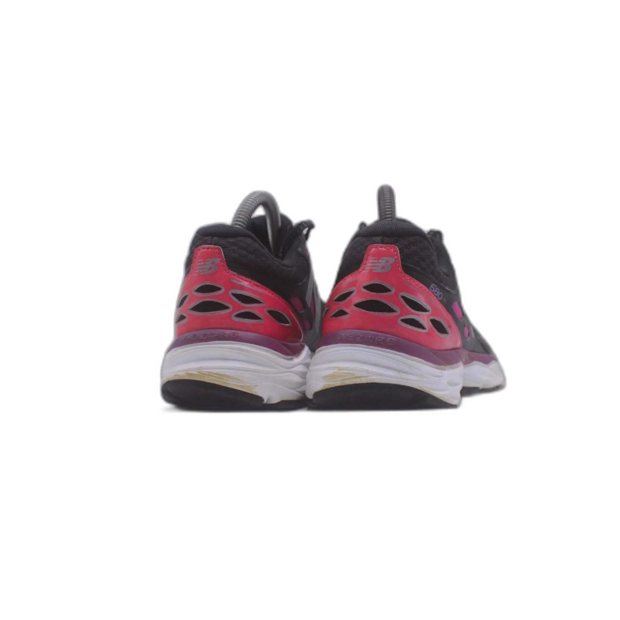 New Balance Women's 680 V3 Tech Ride Black Sneaker - Image 4