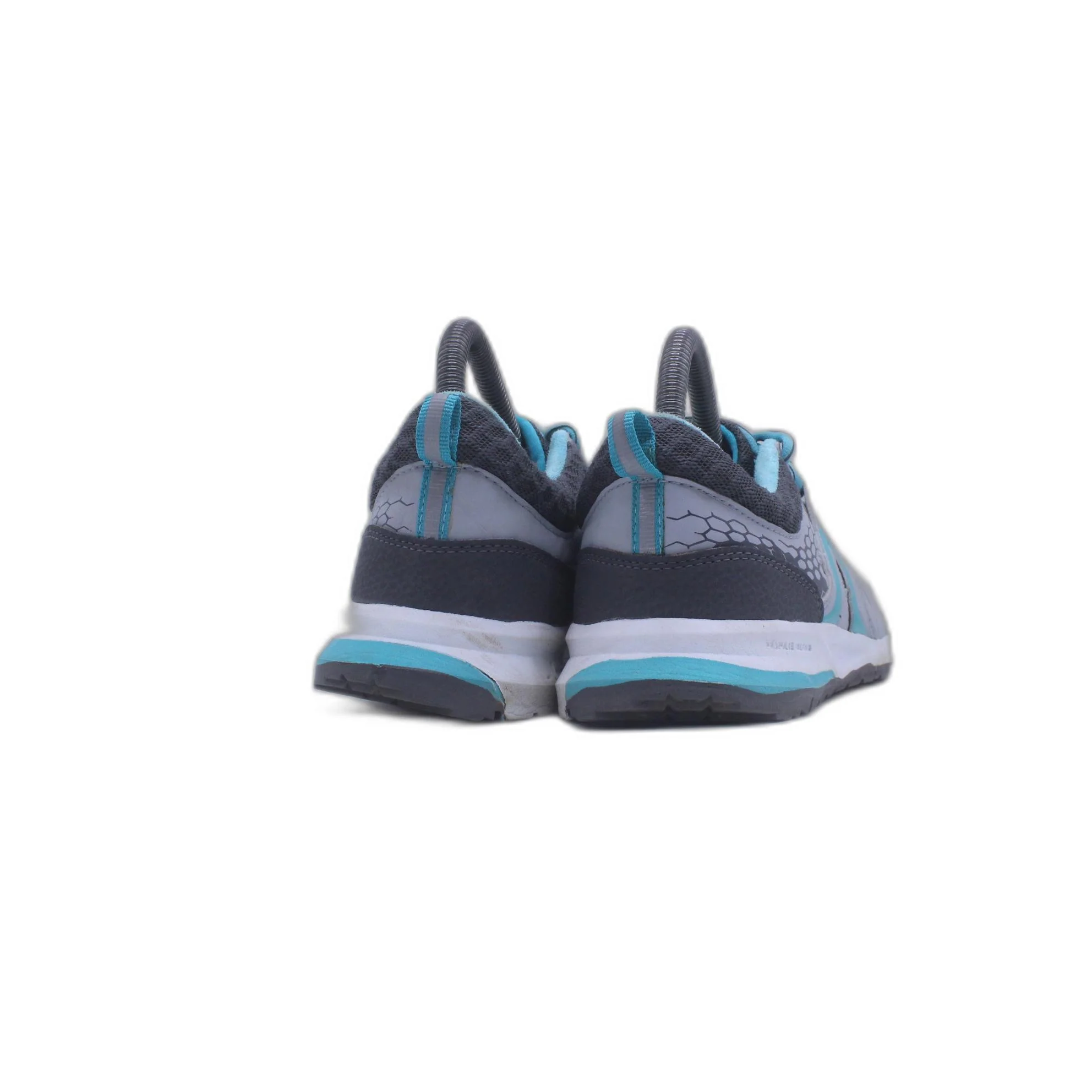New Feel Gray Sneaker - Image 4