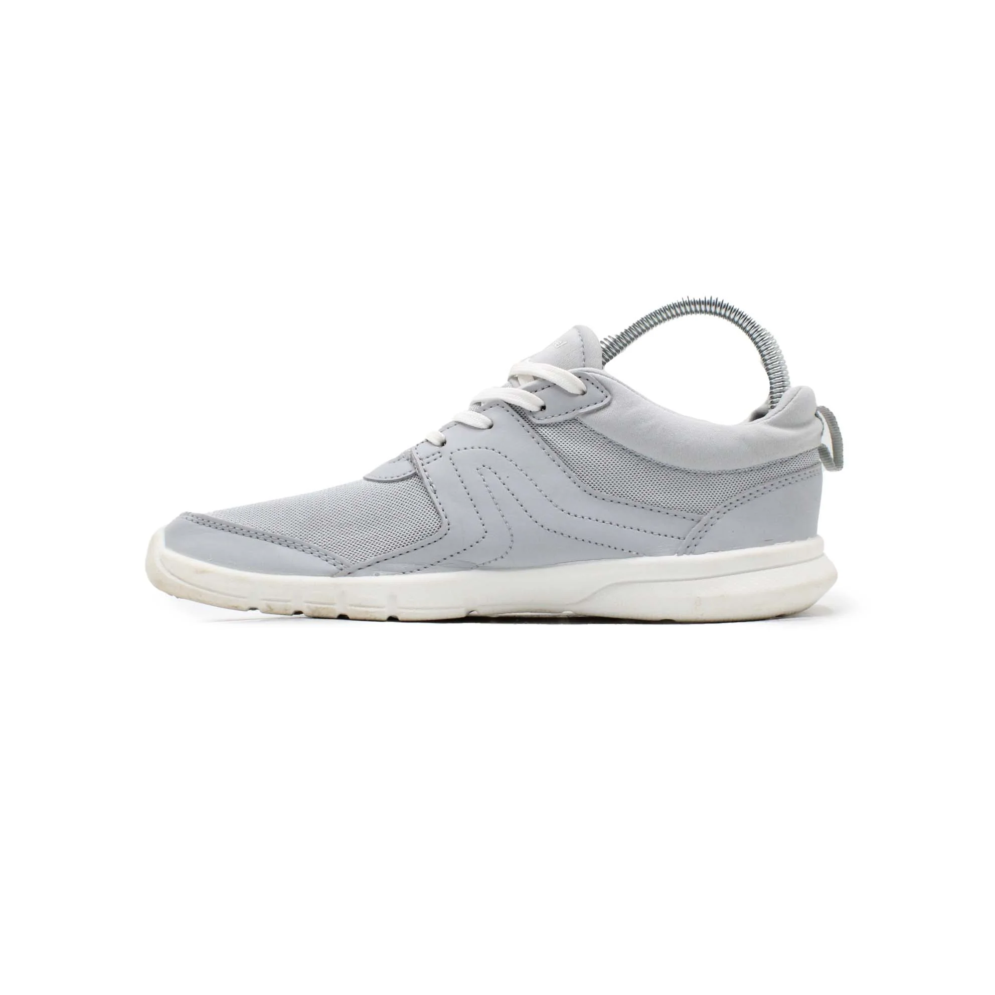 Newfeel Women's Soft 100 Active Walking Shoe - Image 3