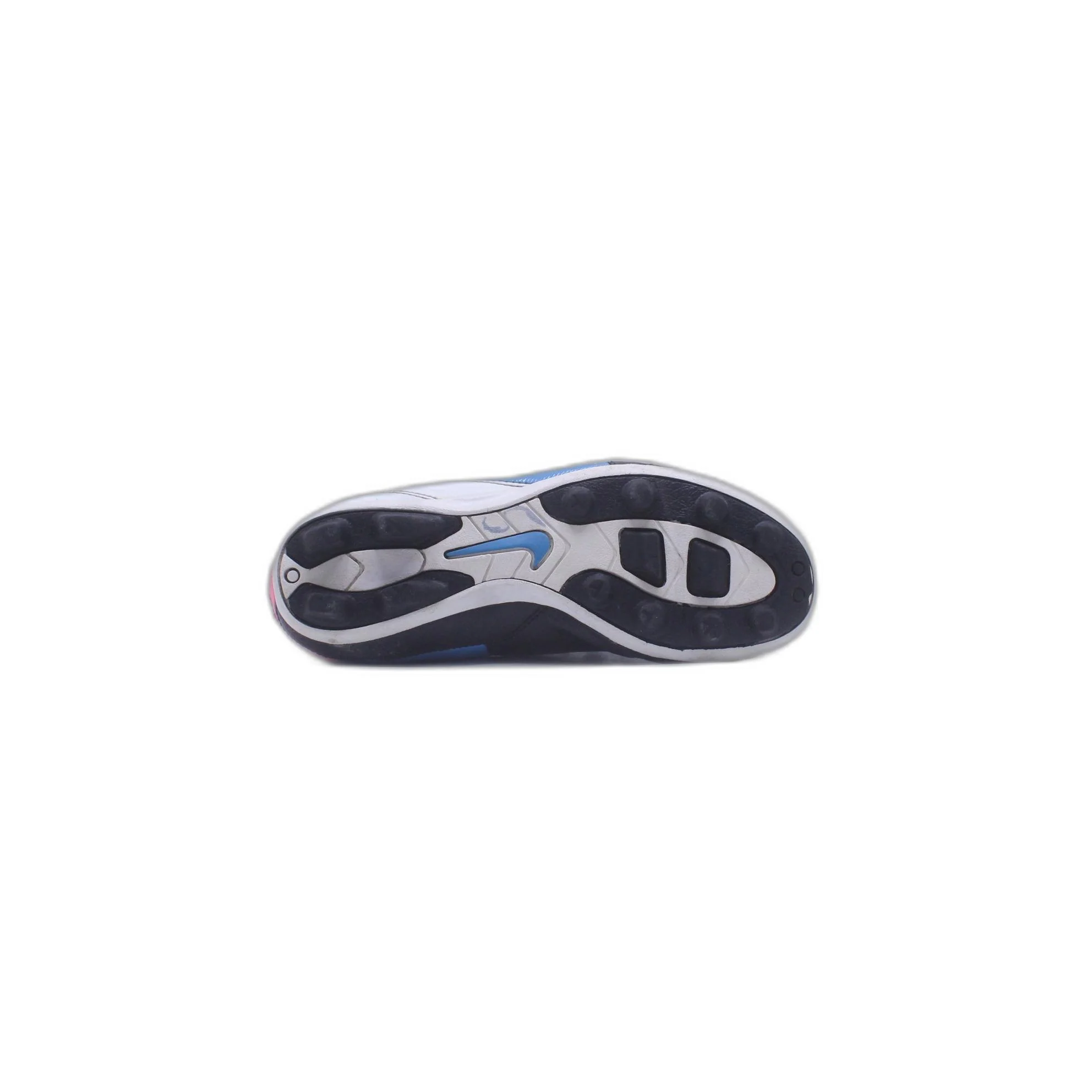 Nike 07 Soccer Cleat - Image 3