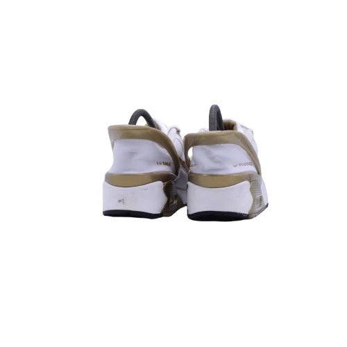 Nike Air Max 90 FlyEase White Metallic Gold Shoes - Image 4