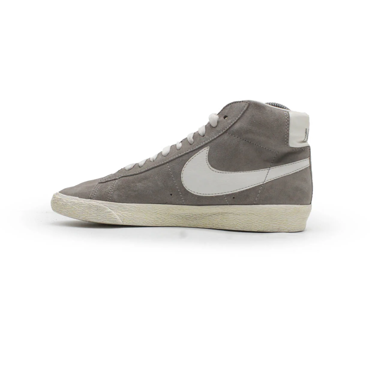 NIKE BLAZER MID SUEDE - Image 3