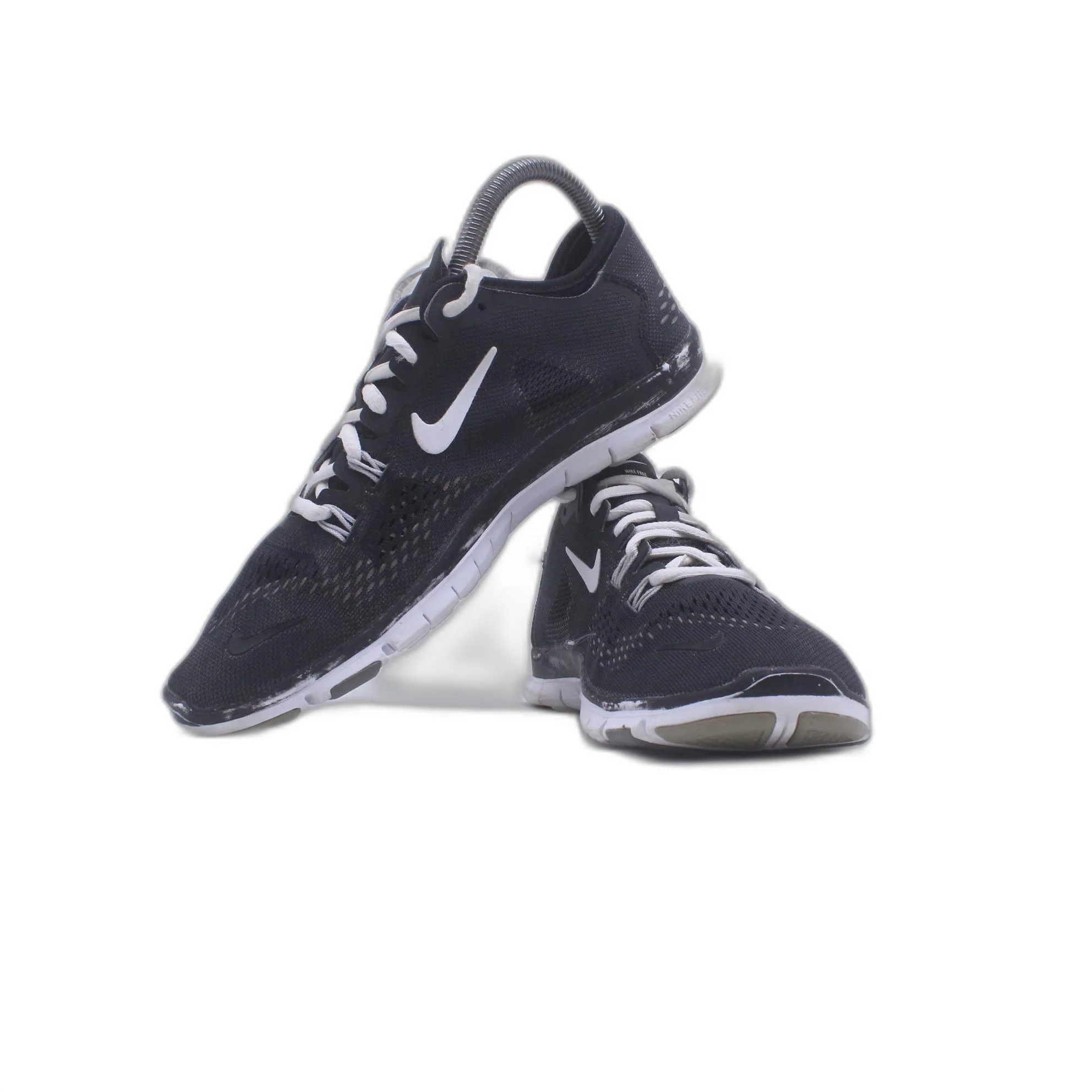 Nike Flex Essential TR Leather Fitness Sport Shoe - Image 5