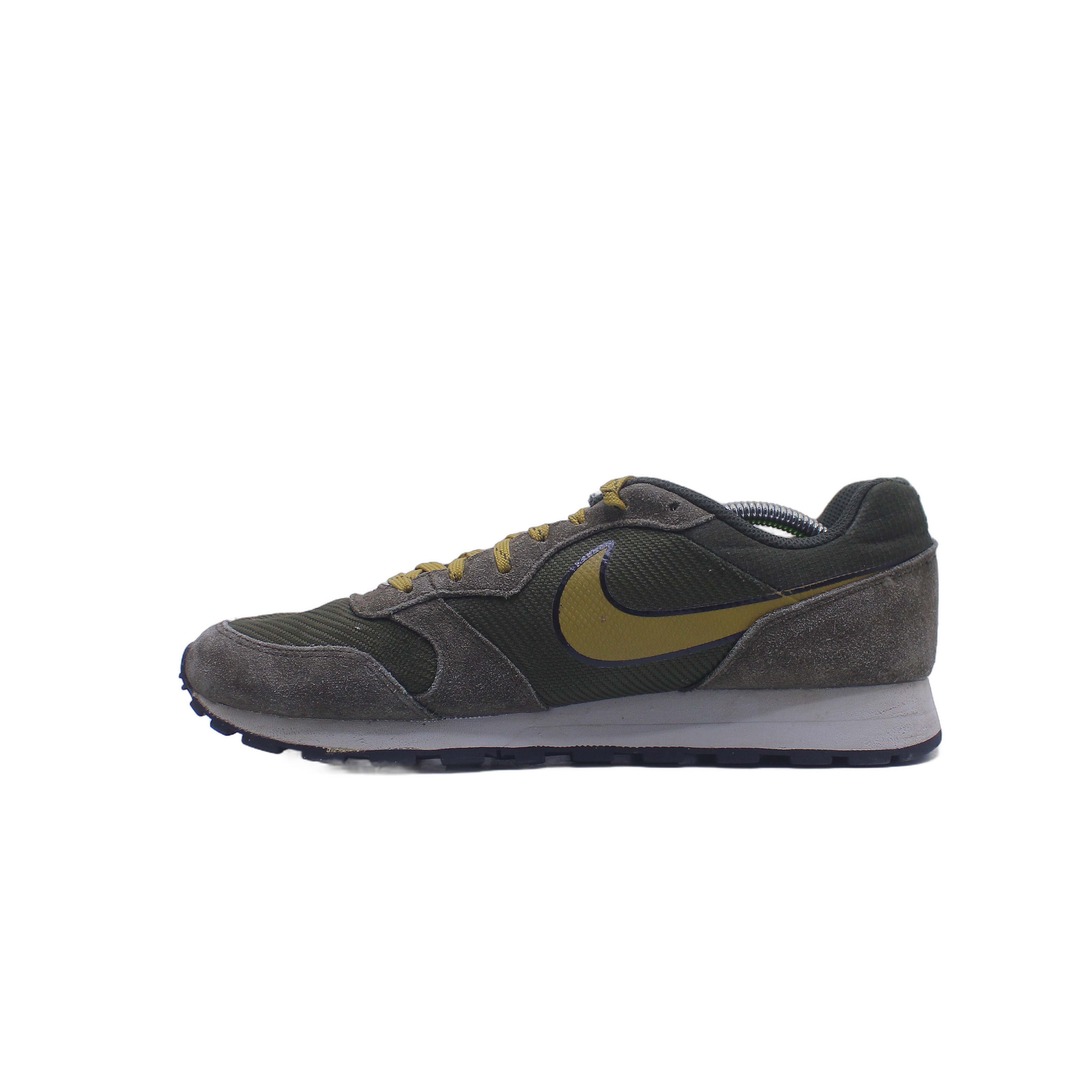 Nike MD Runner 2 Men's Shoe - Image 2