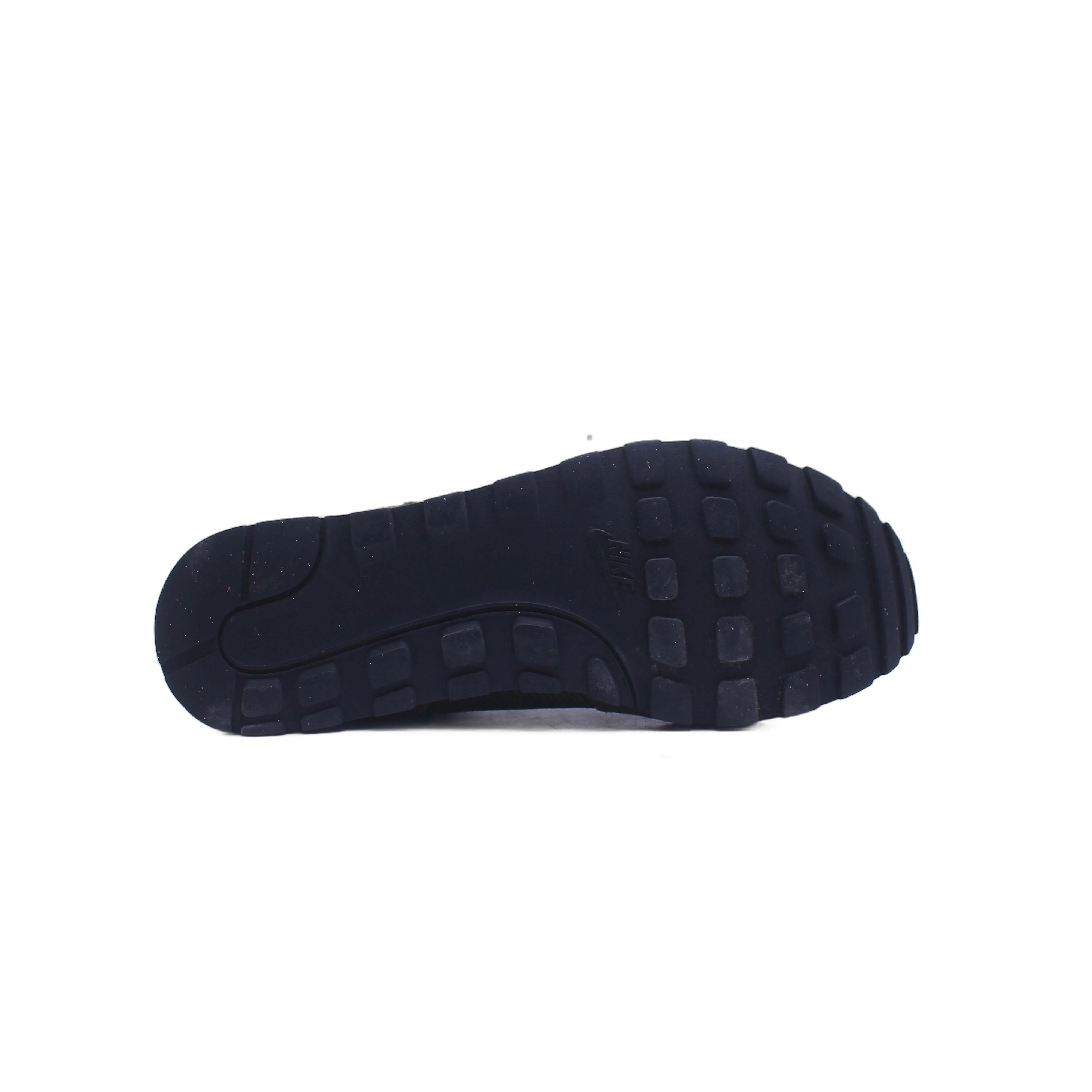 Nike MD Runner 2 Men's Shoe - Image 3