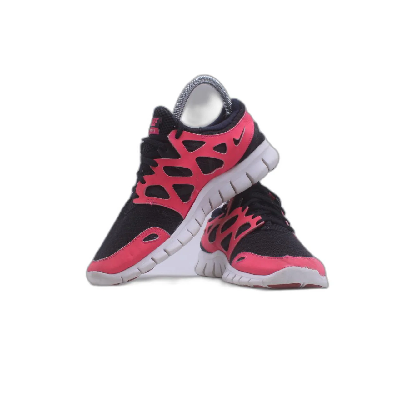 Nike Pink Sneaker - Image 5