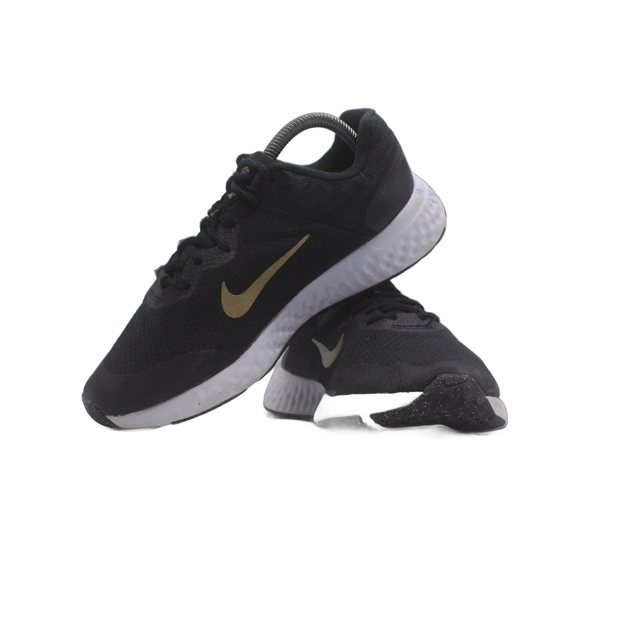 Nike Revolution 6 Black Metallic Gold Sneaker - Image 5