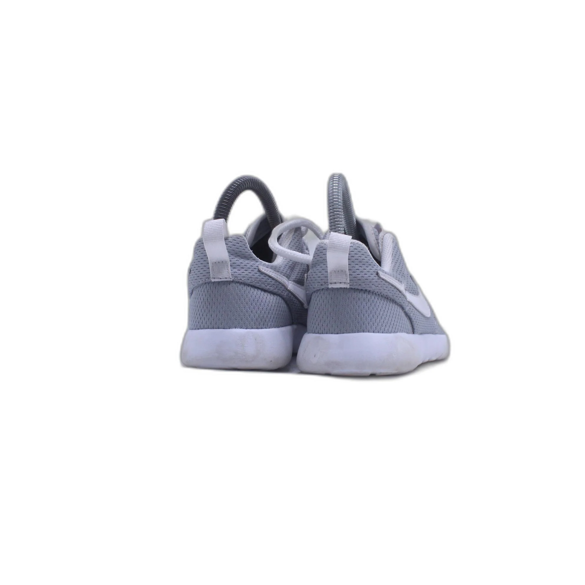 Nike Roshe Casual Shoes - Image 3