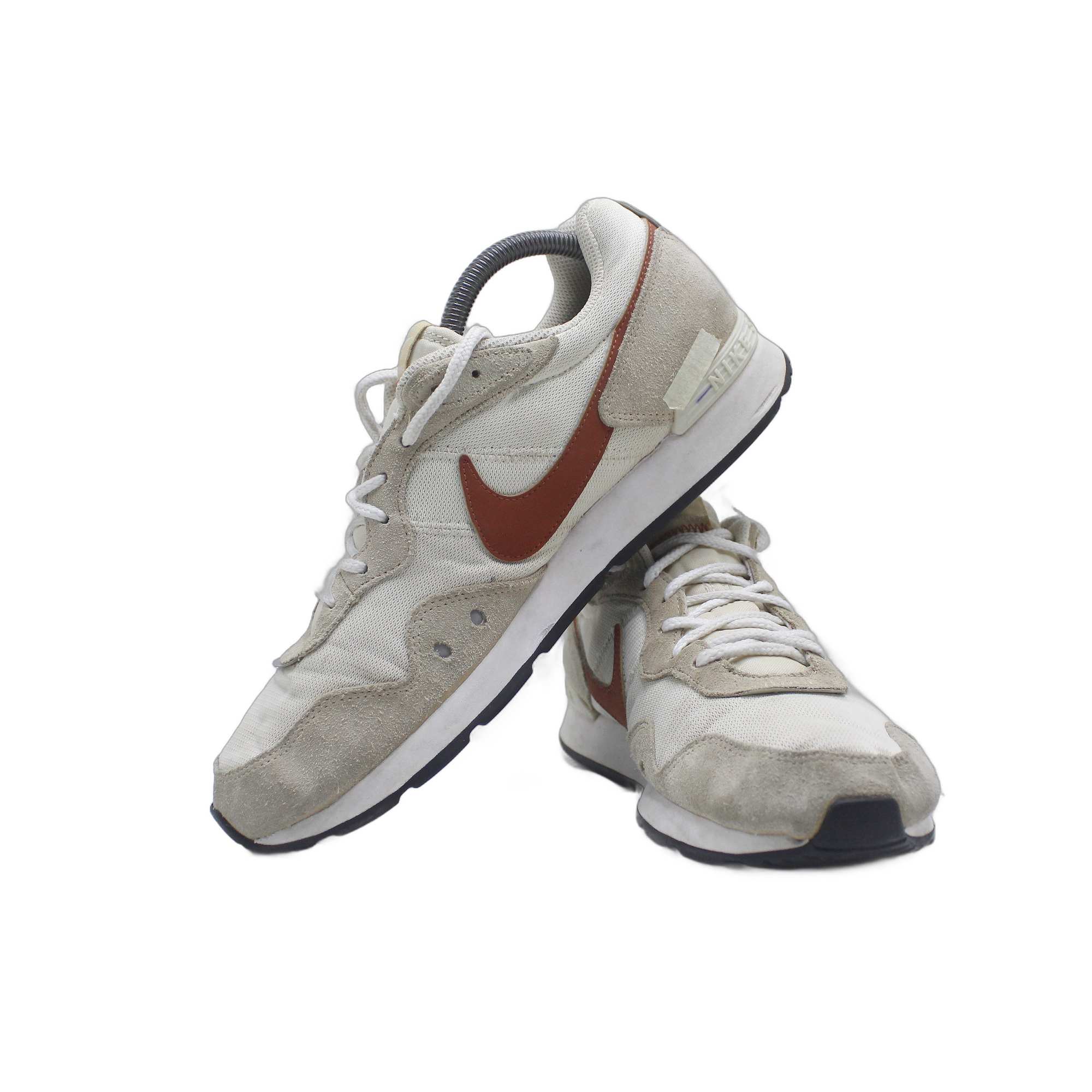 Nike Venture Runner Cream II Women’s Shoe - Image 5