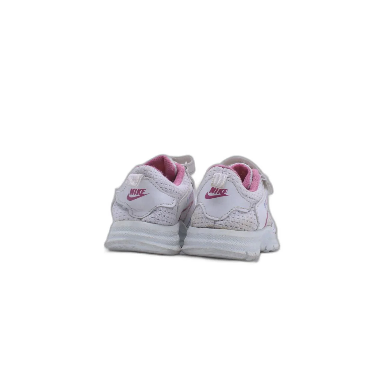 Nike White Sneaker - Image 4