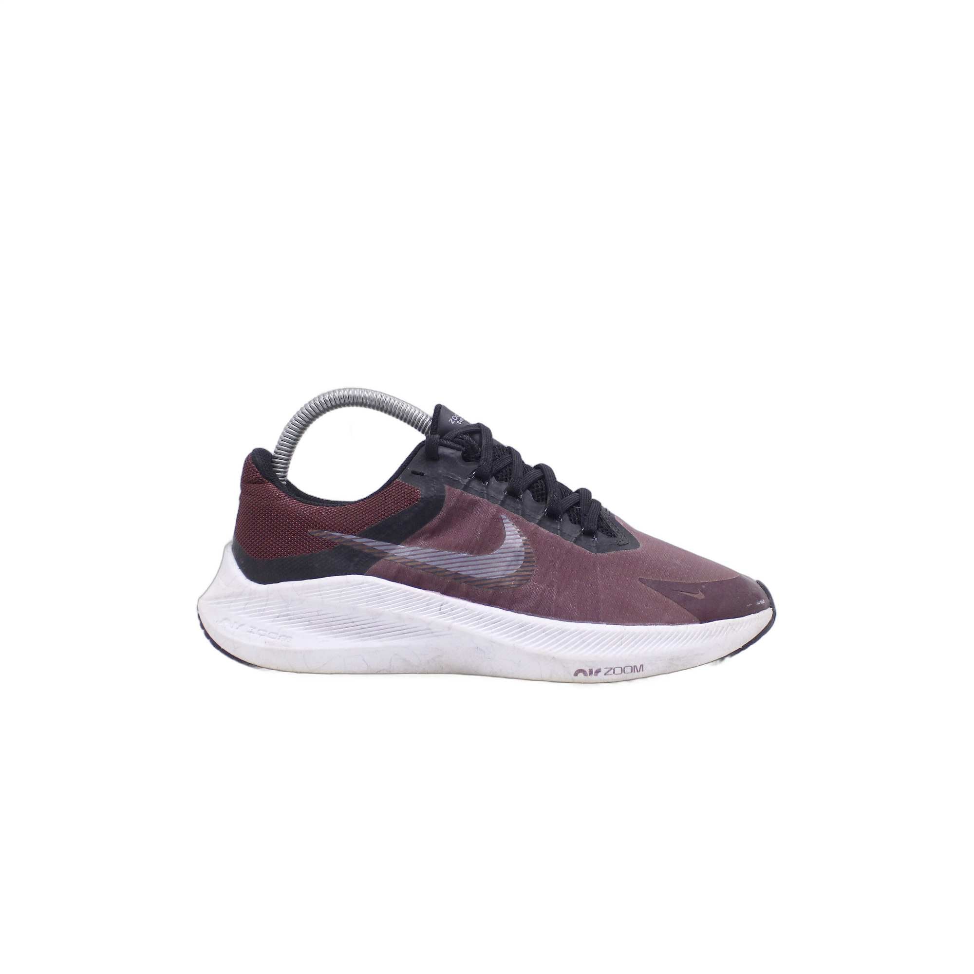 Nike Women's Zoom Winflo 8 Sneaker