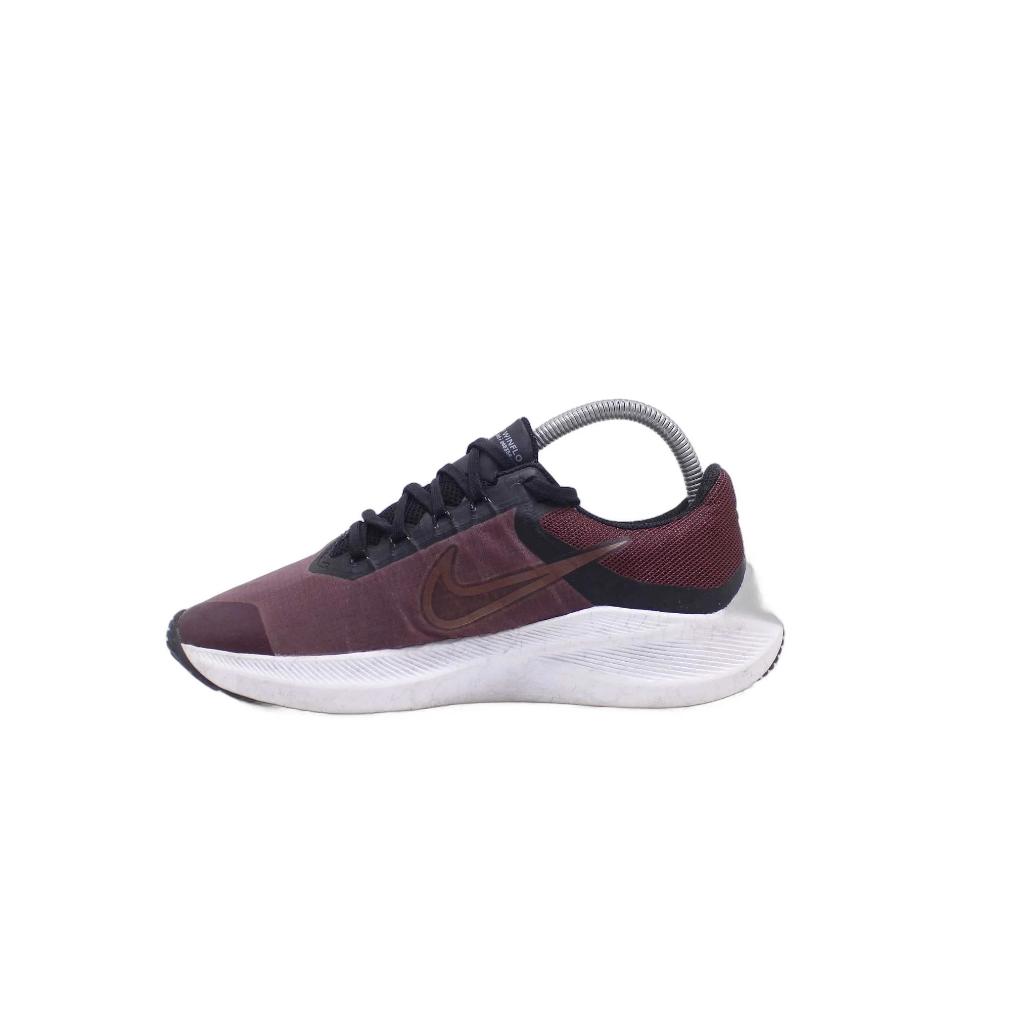 Nike Women's Zoom Winflo 8 Sneaker - Image 2