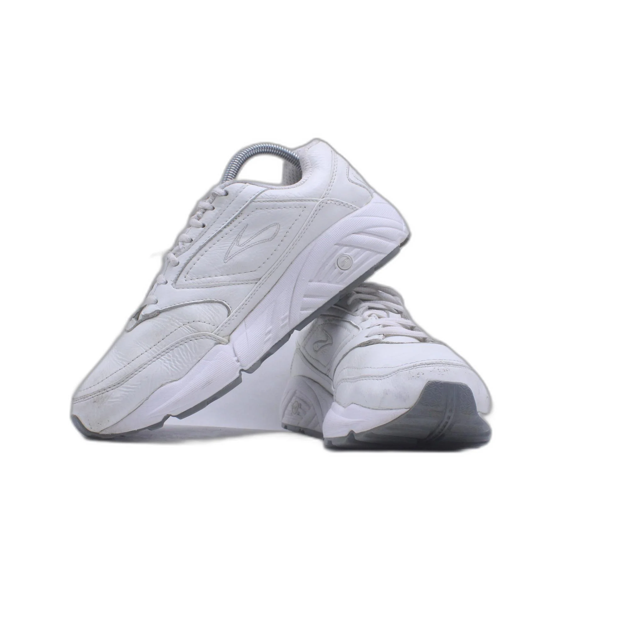 Reebok White Athletic Shoe - Image 5