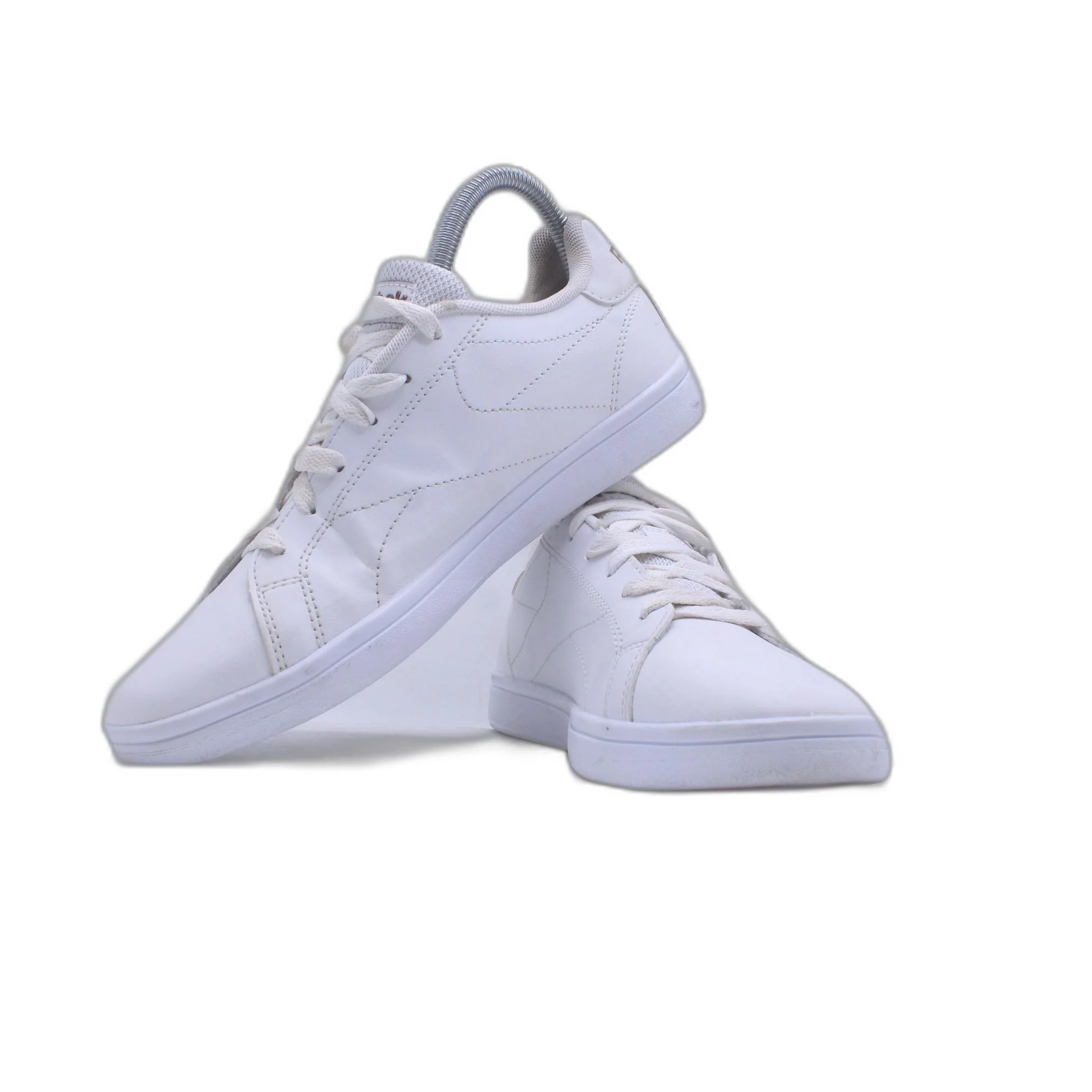 Reebok White Casual Shoe - Image 5