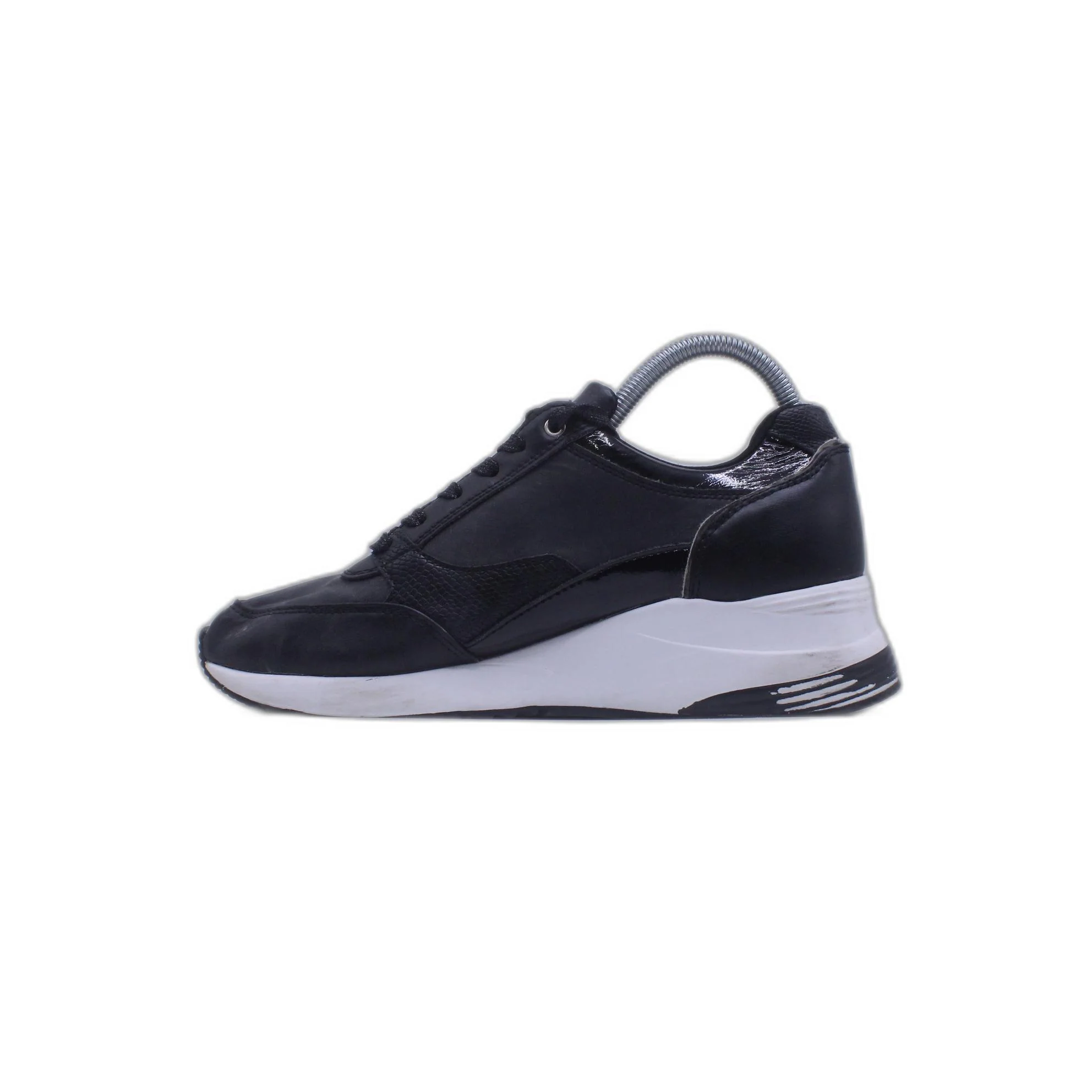 RHAPSODY Black Sneaker - Image 2