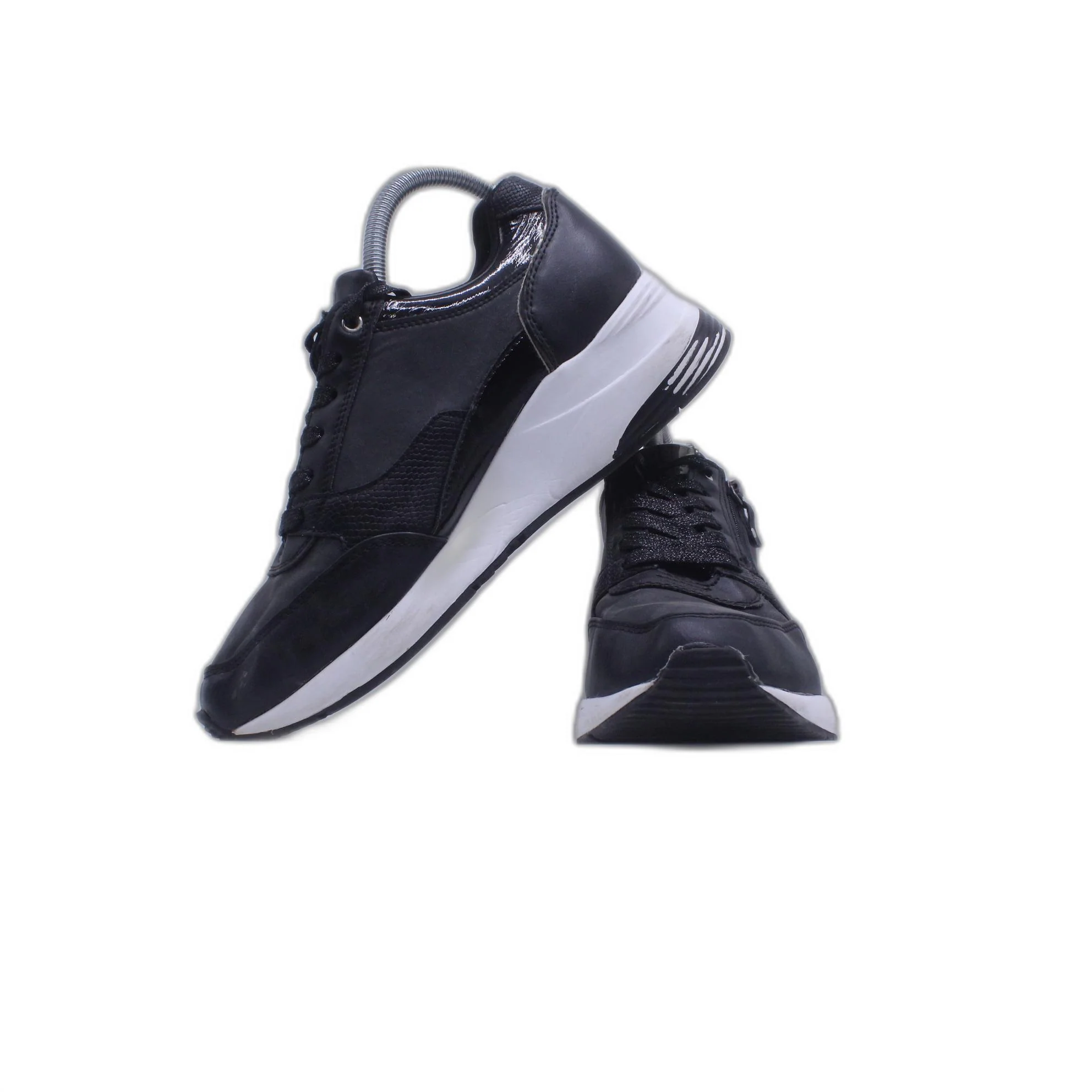RHAPSODY Black Sneaker - Image 5