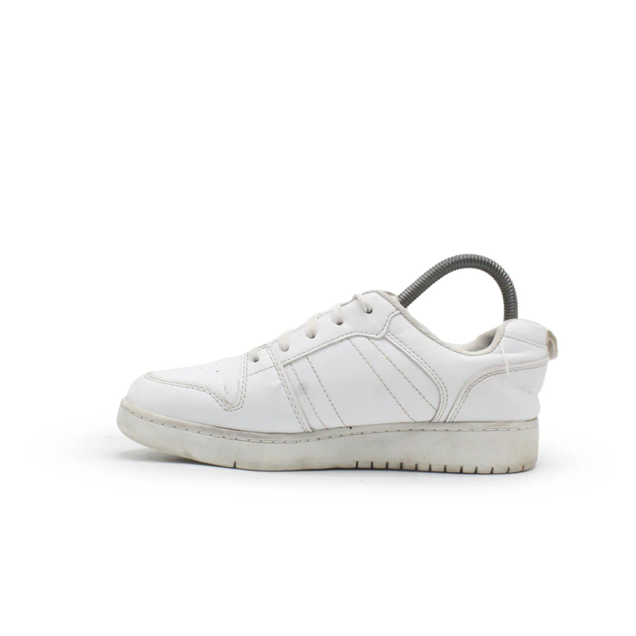 Shaqs Athletic Low-Top Sneaker - Image 3