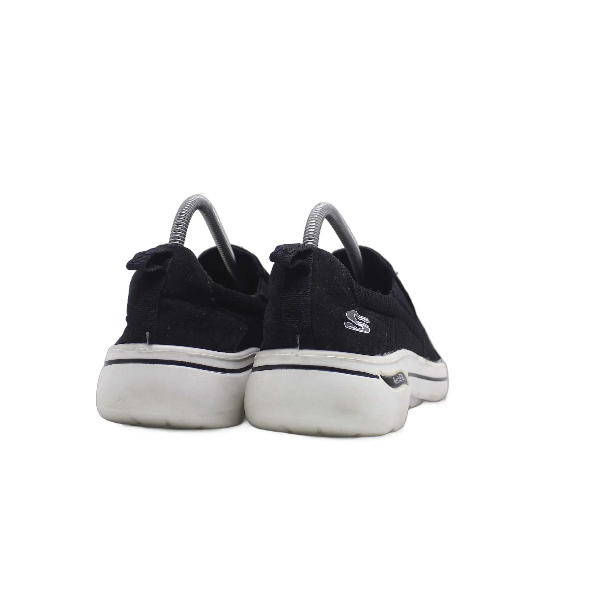 Skechers Ultra Go Arch Fit Black Slip On - Image 4
