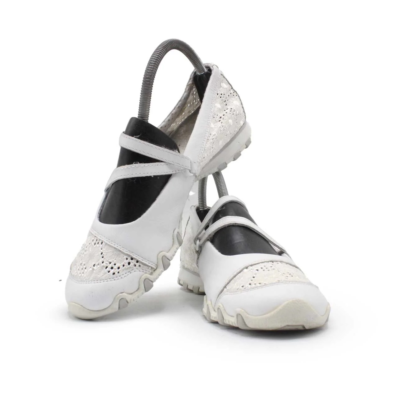SKECHERS WOMEN CASUAL SHOE - Image 2
