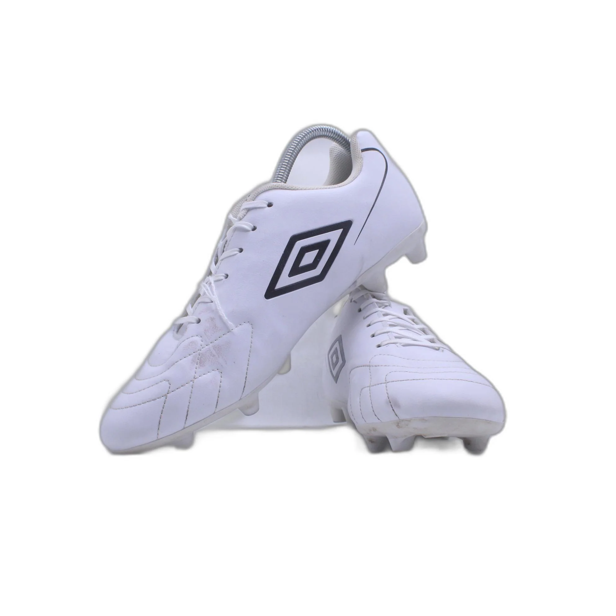 Umbro White Cleat - Image 5