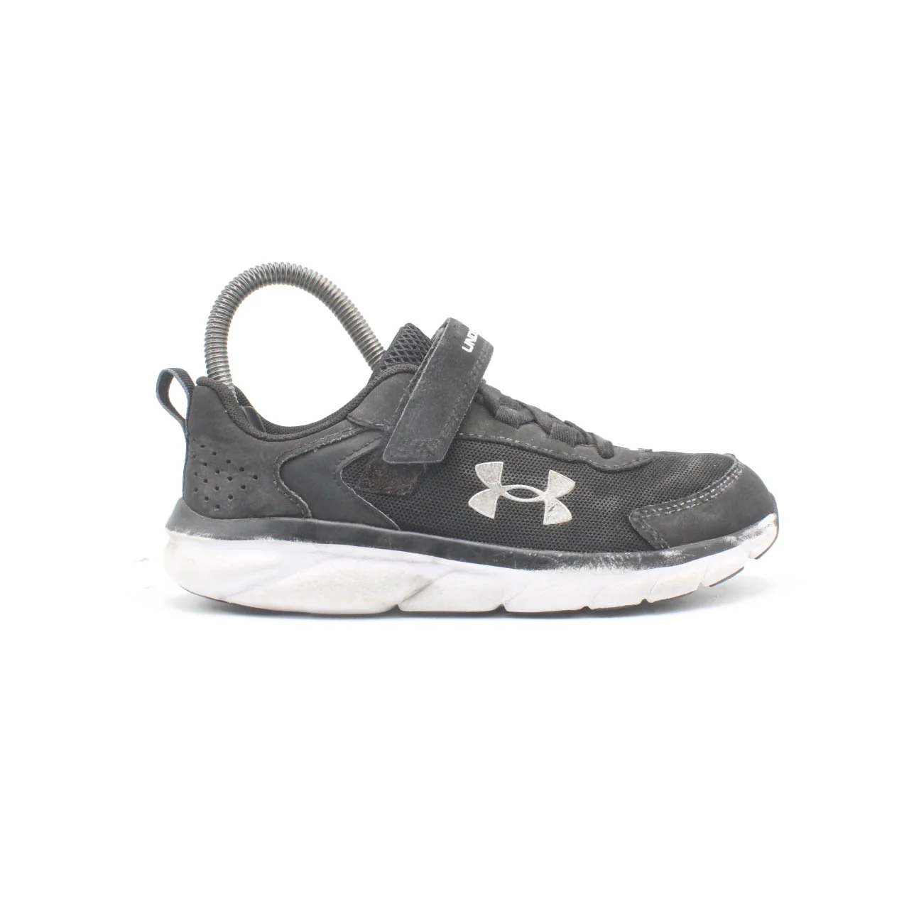 Under Armour Assert 9