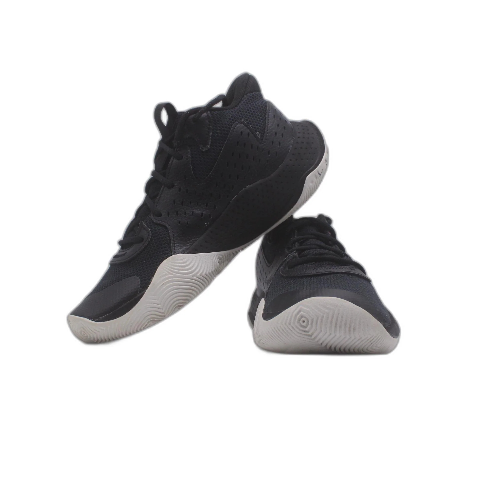 Under Armour Unisex UA Spawn 4 Basketball Shoe - Image 5