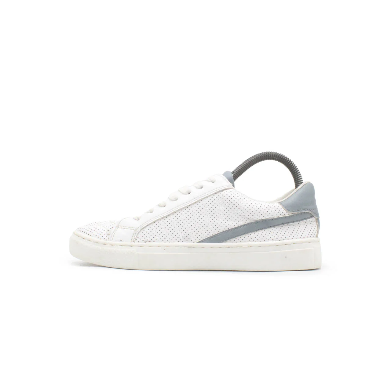 Universal Thread Brittin Casual Shoe - Image 3