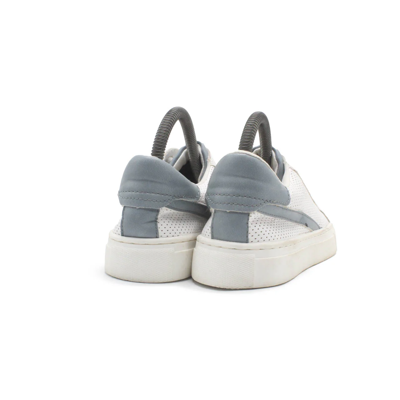 Universal Thread Brittin Casual Shoe - Image 5