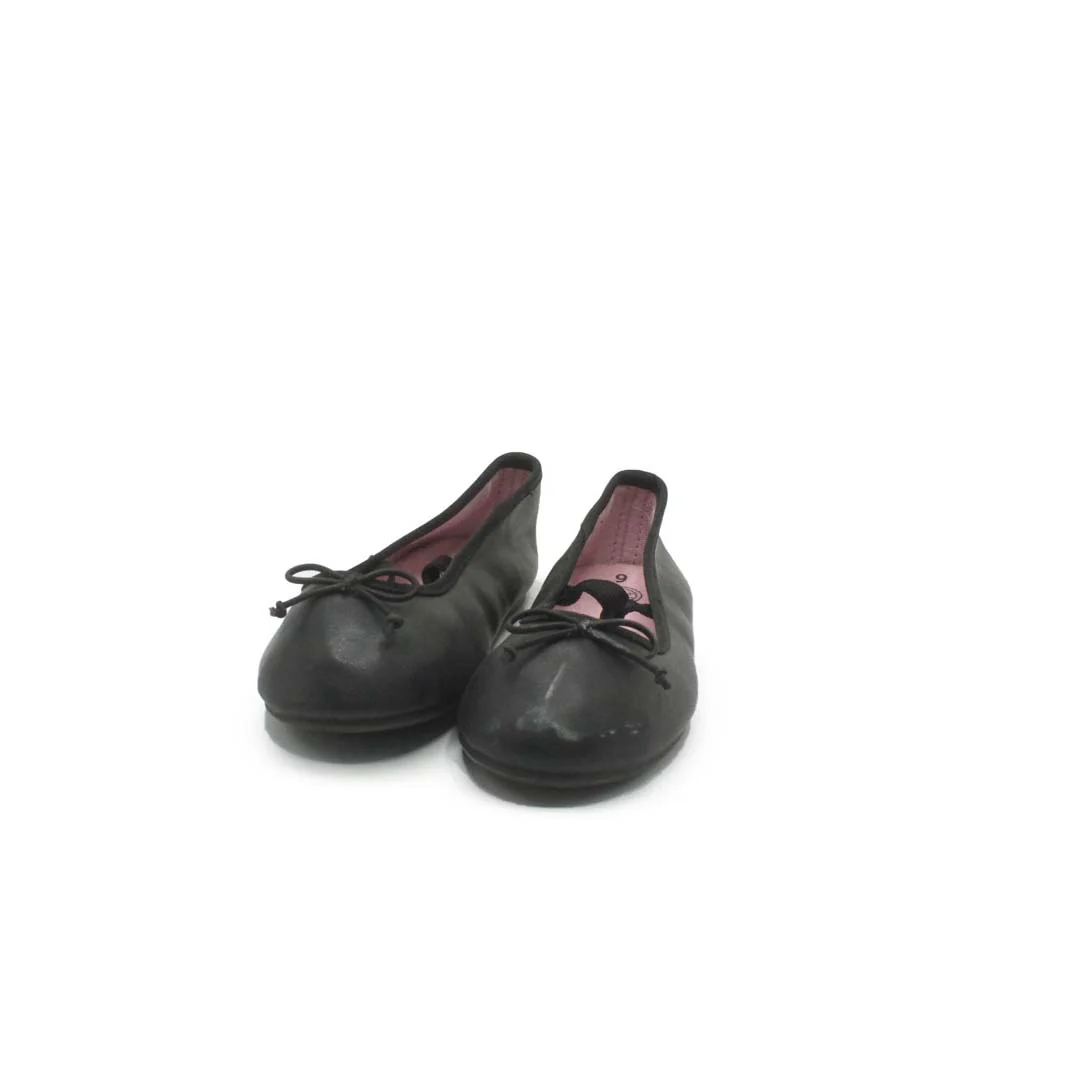 WONDER NATION BLACK COMFORT FIT PUMPIES - Image 2