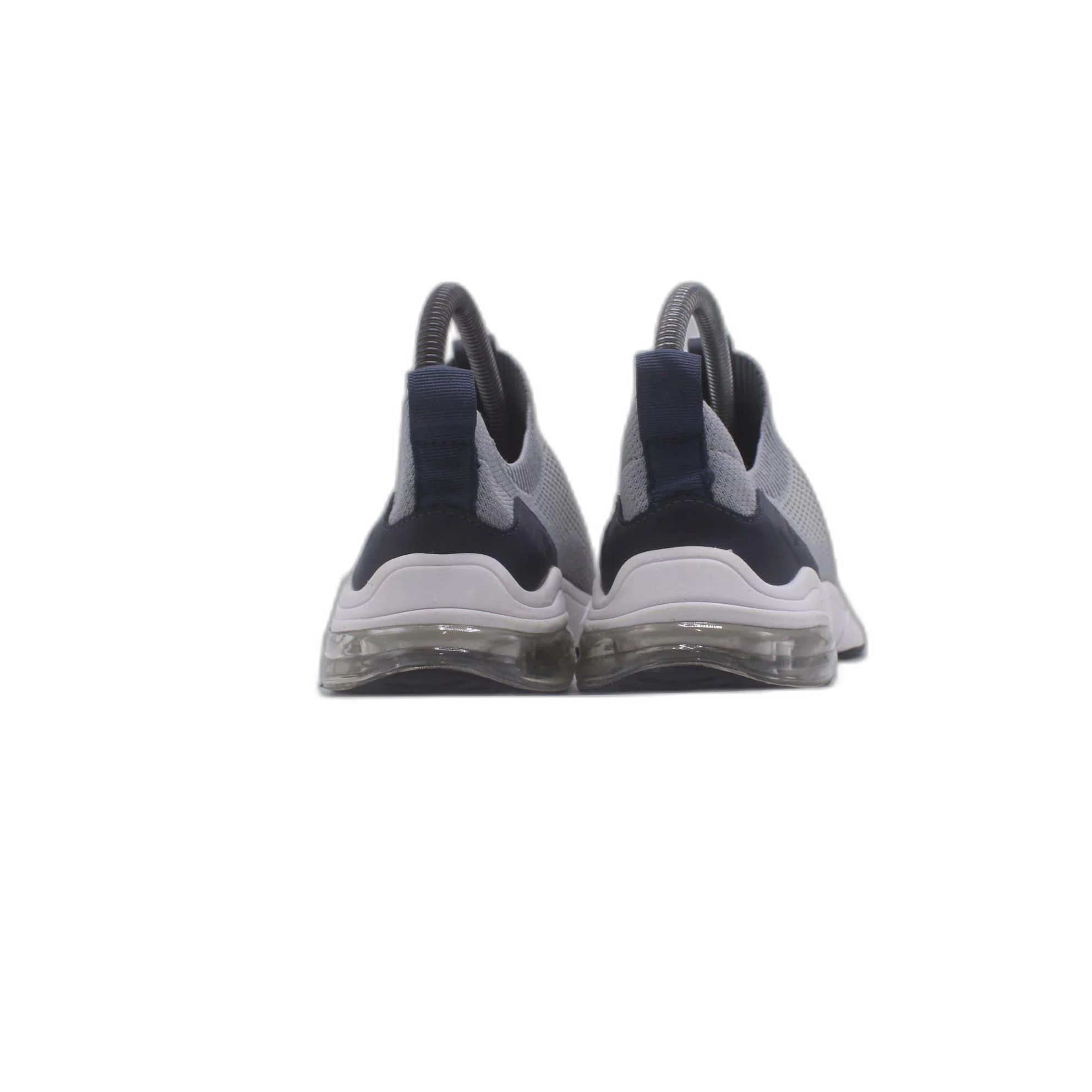 ZaraGray Sneaker - Image 4